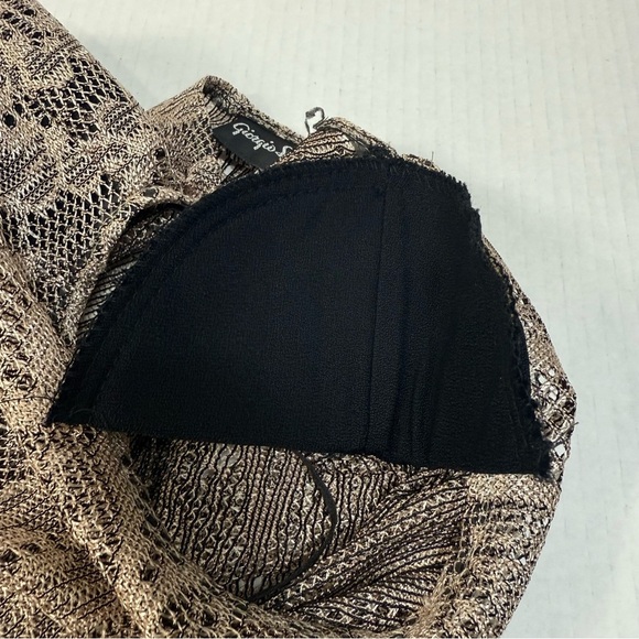 Vintage Giorgio Sant AngeloTan Crop Blouse with Embellished Boxy Design Size 12 - Picture 5 of 7